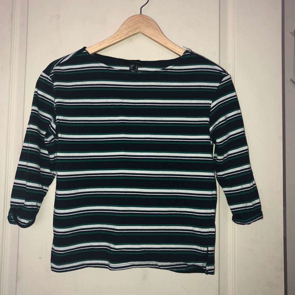Long sleeve (3/4 length) striped top.